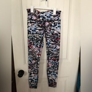 lululemon athletica Multicolor Abstract Print Leggings - Black, Blue, Pink